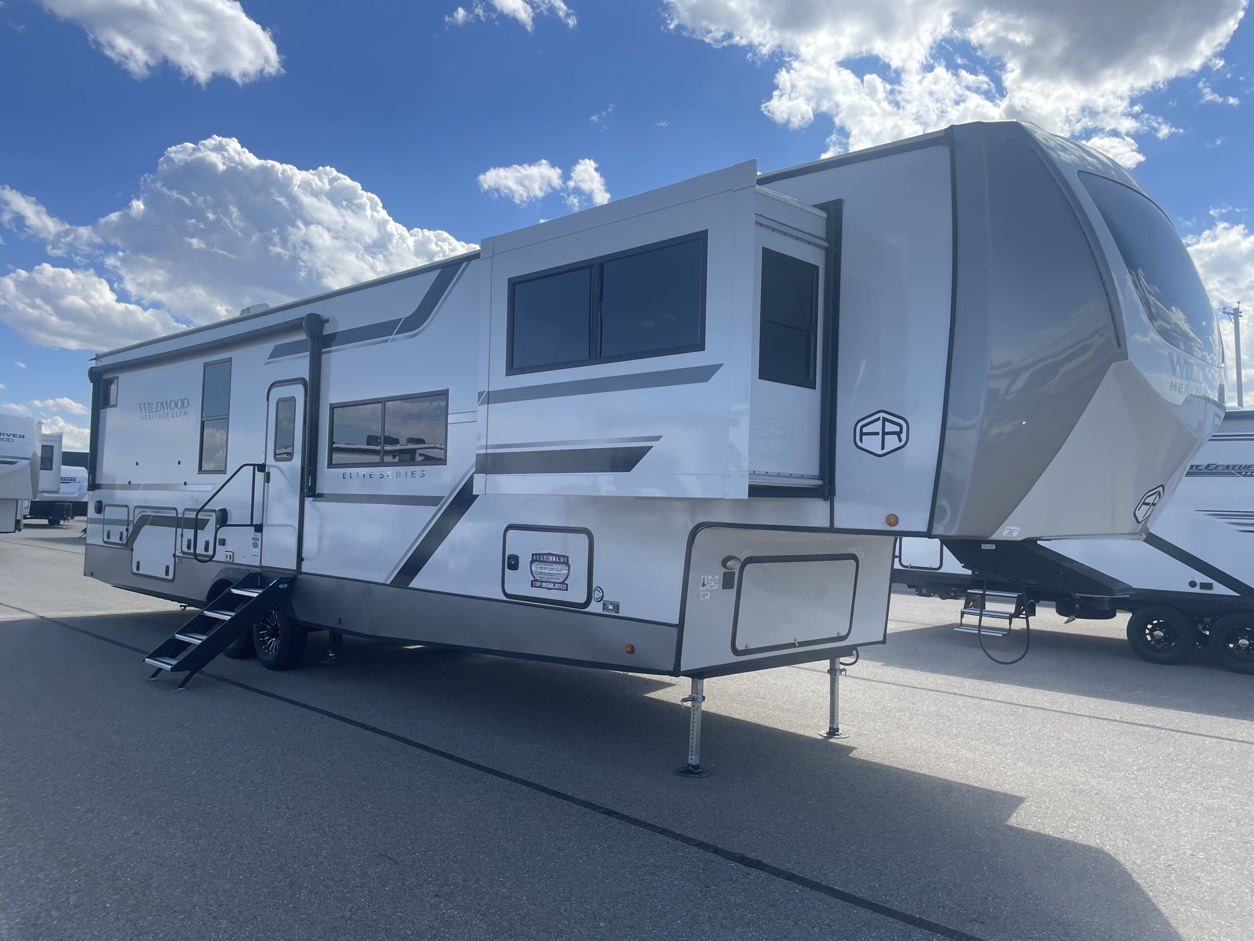 2025 WILDWOOD HERITAGE GLEN ELITE SERIES 36FL