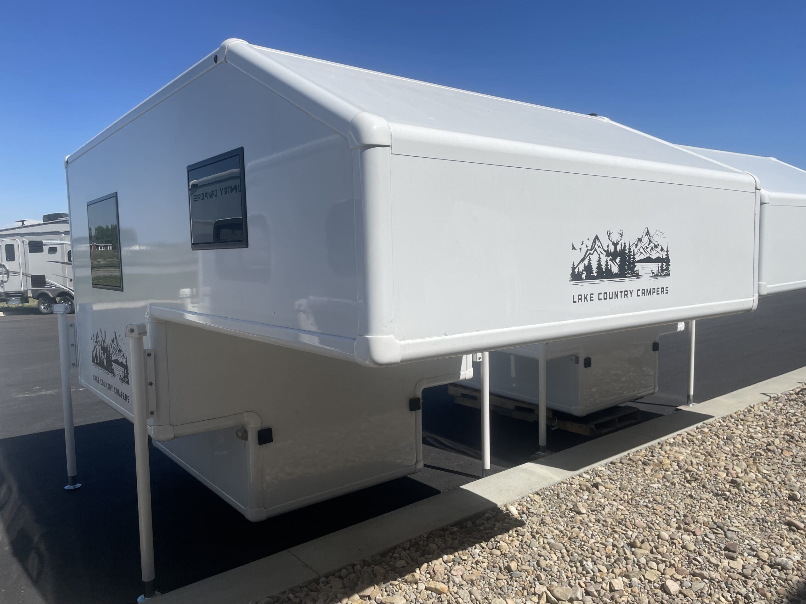 2026 LAKE COUNTRY CAMPER 6.5EXT