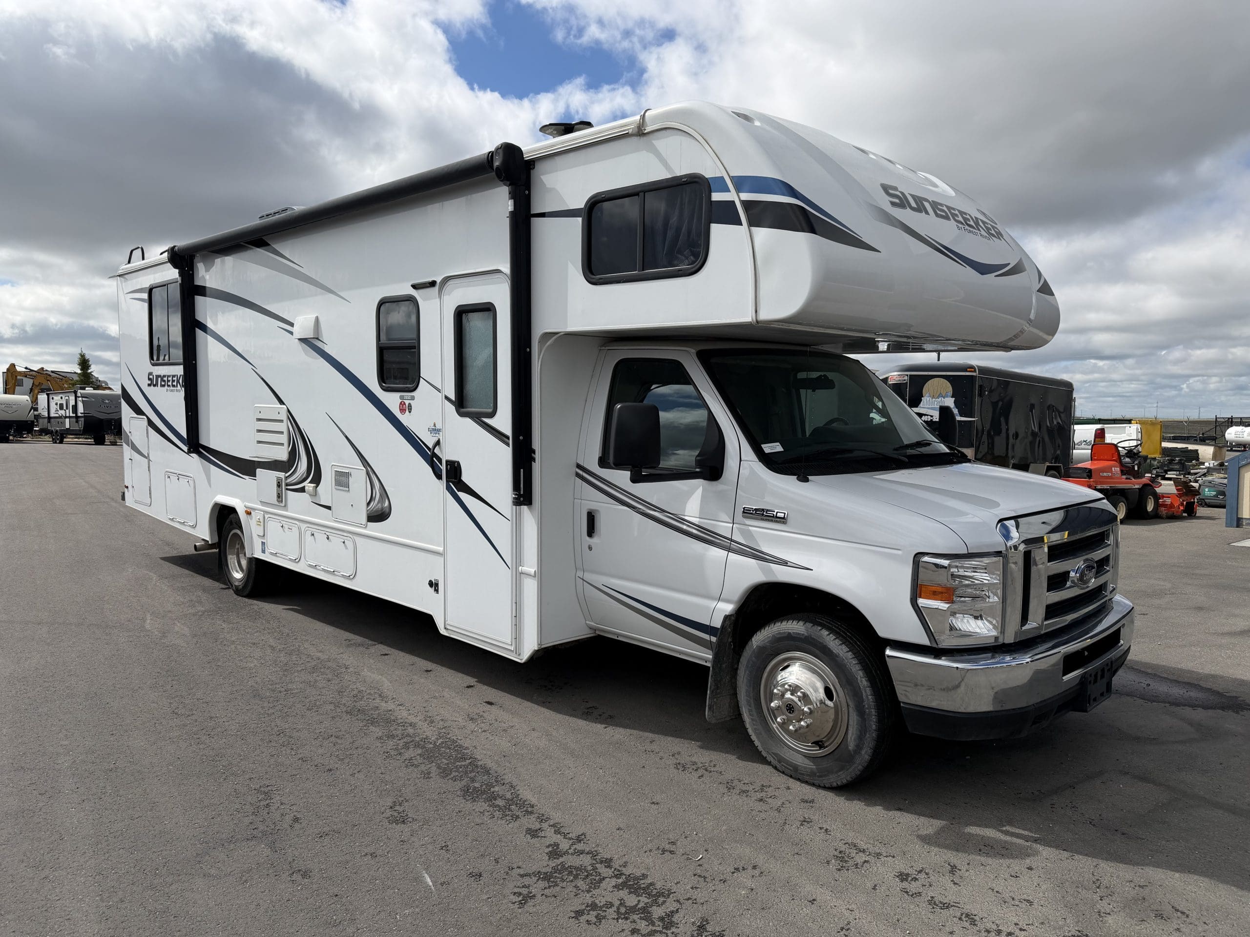 2018 FOREST RIVER SUNSEEKER LE 2850